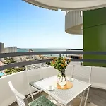 Apartment Vista Bonita With Views On The Ocean And The Hills