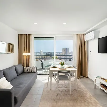 Vista Bonita With Views On The Ocean And The Hills *