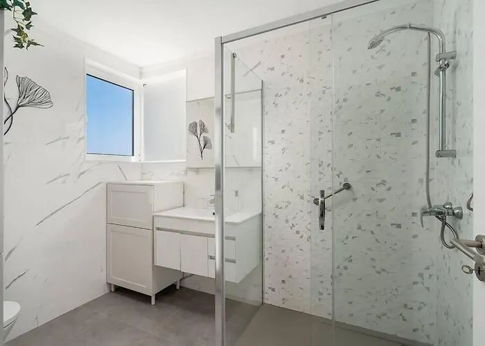 Vista Bonita With Views On The Ocean And The Hills Apartment Portimao