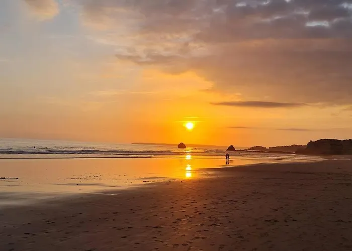 Vista Bonita With Views On The Ocean And The Hills *