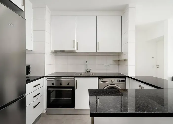 Vista Bonita With Views On The Ocean And The Hills Appartement Portimão